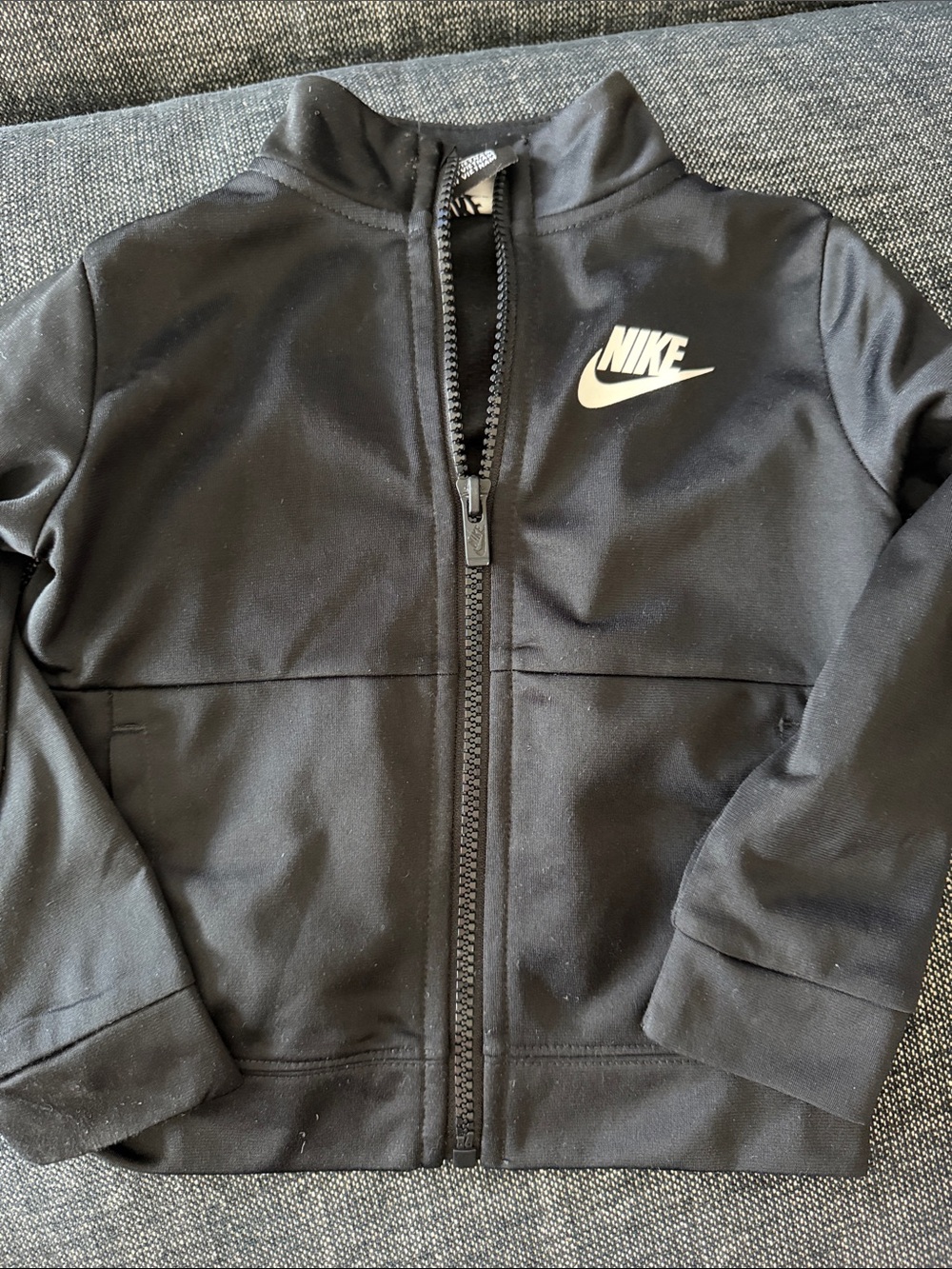 Nike Black Kids Full‑Zip Light Jacket with White Logo